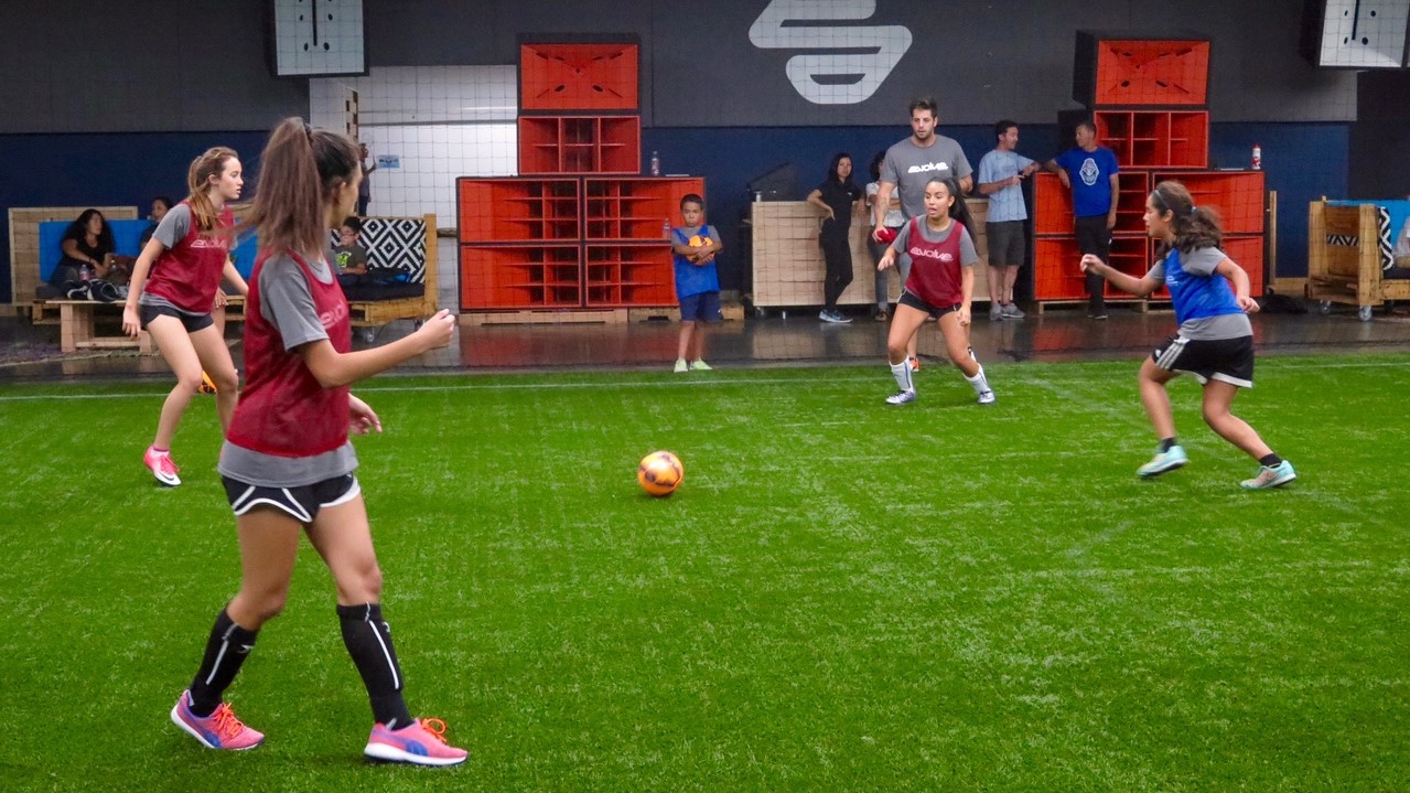 Read more about the article At Evolve, is it Futsal or Indoor Soccer?