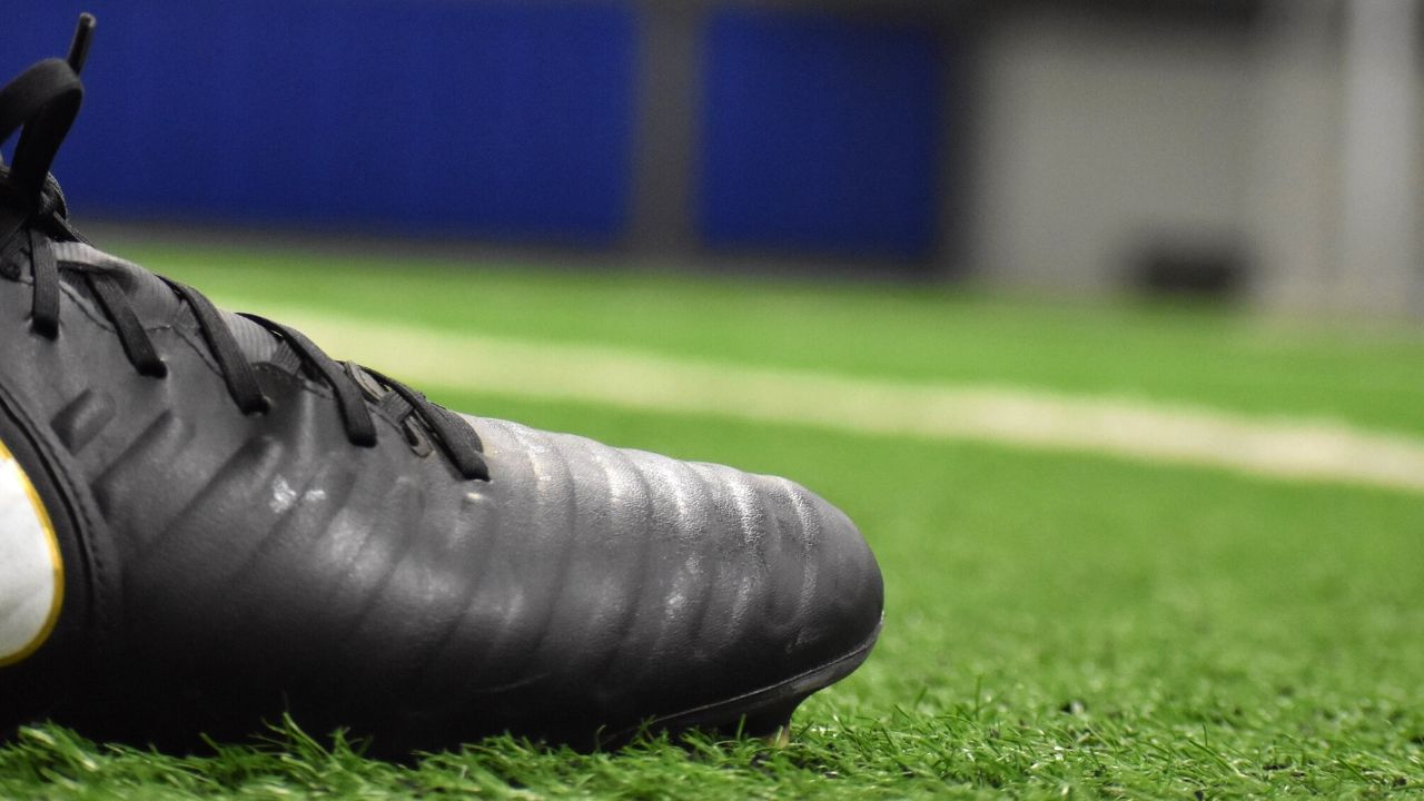 Read more about the article The Best Indoor Soccer Shoes